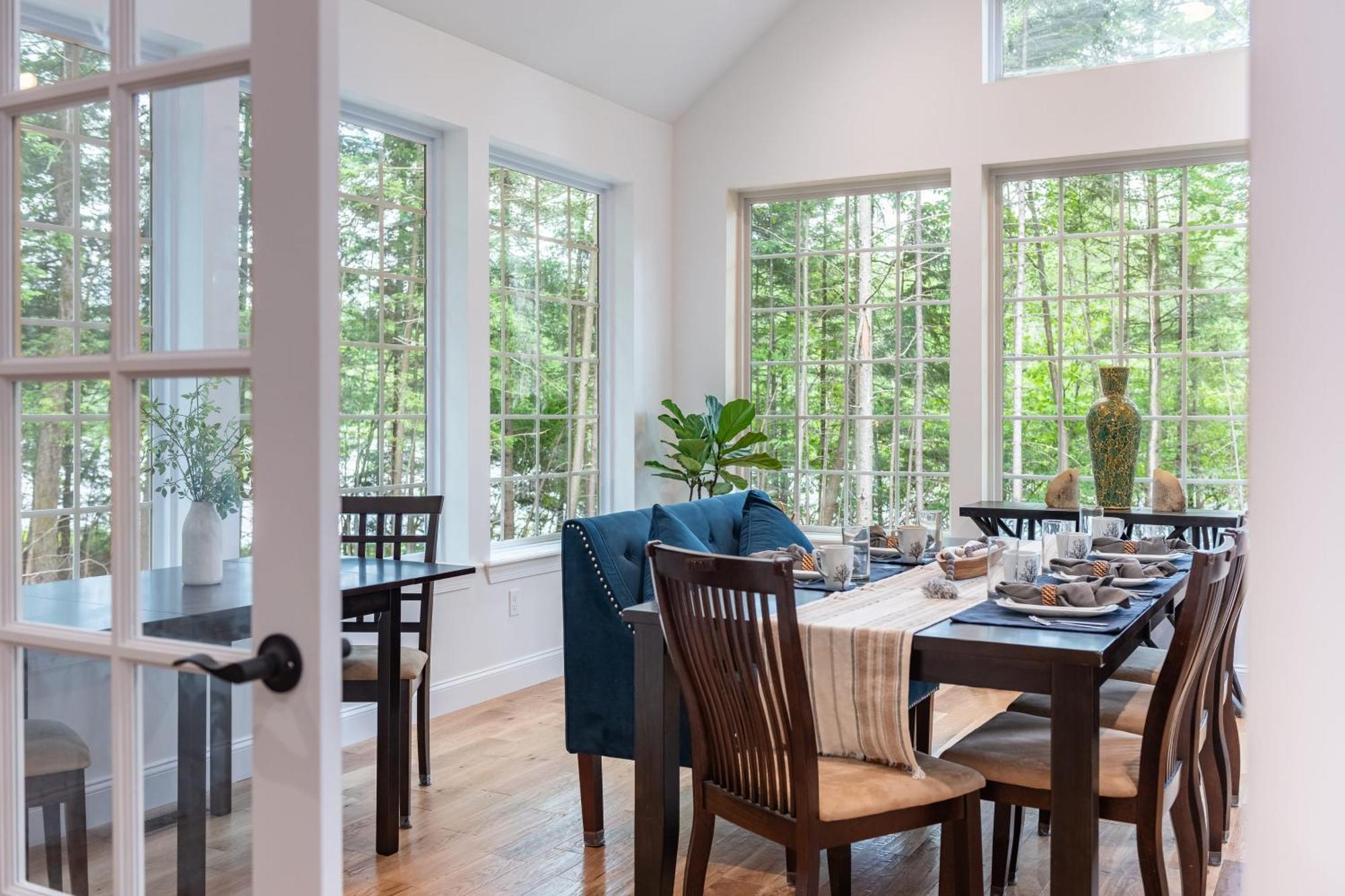 Luxuriously Lakeside By Avantstay Lakefront Retreat W Game * Blakeslee